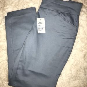Straight Mid rise pants